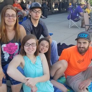 Meet your Posher, Carrie